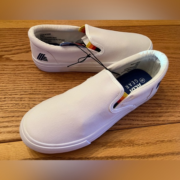 Canvas Slip-Ons ALDI Gear - Picture 6 of 12